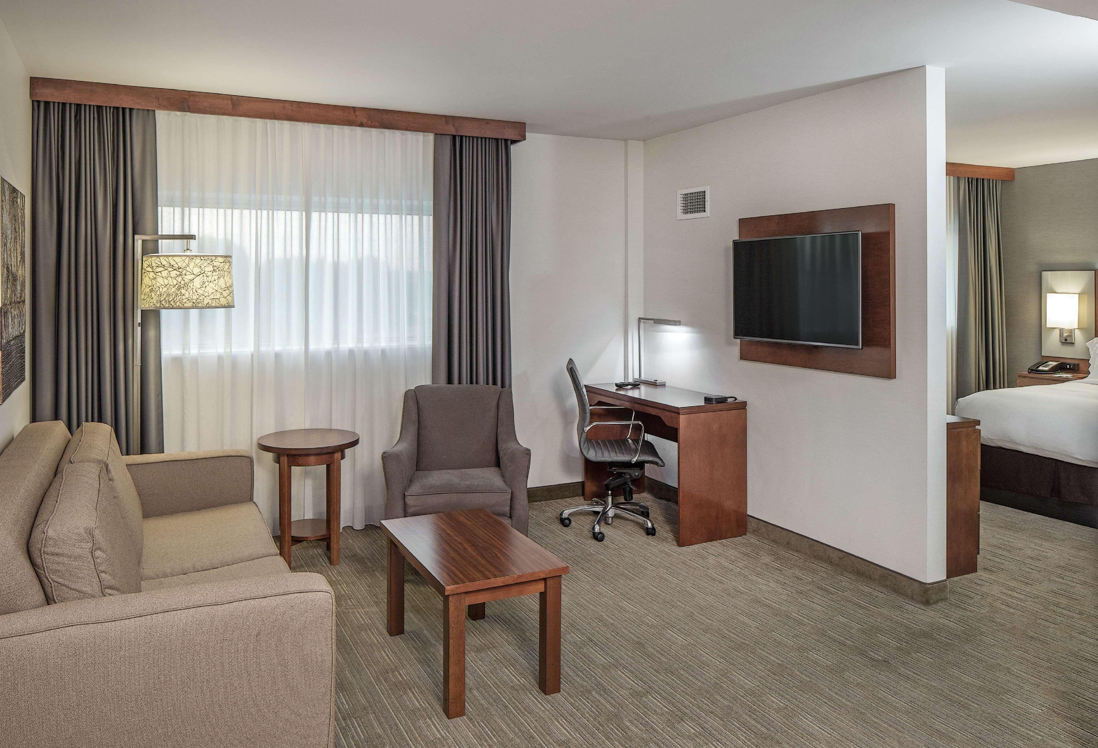 מלון Doubletree By Hilton Omaha Southwest, Ne מראה חיצוני תמונה