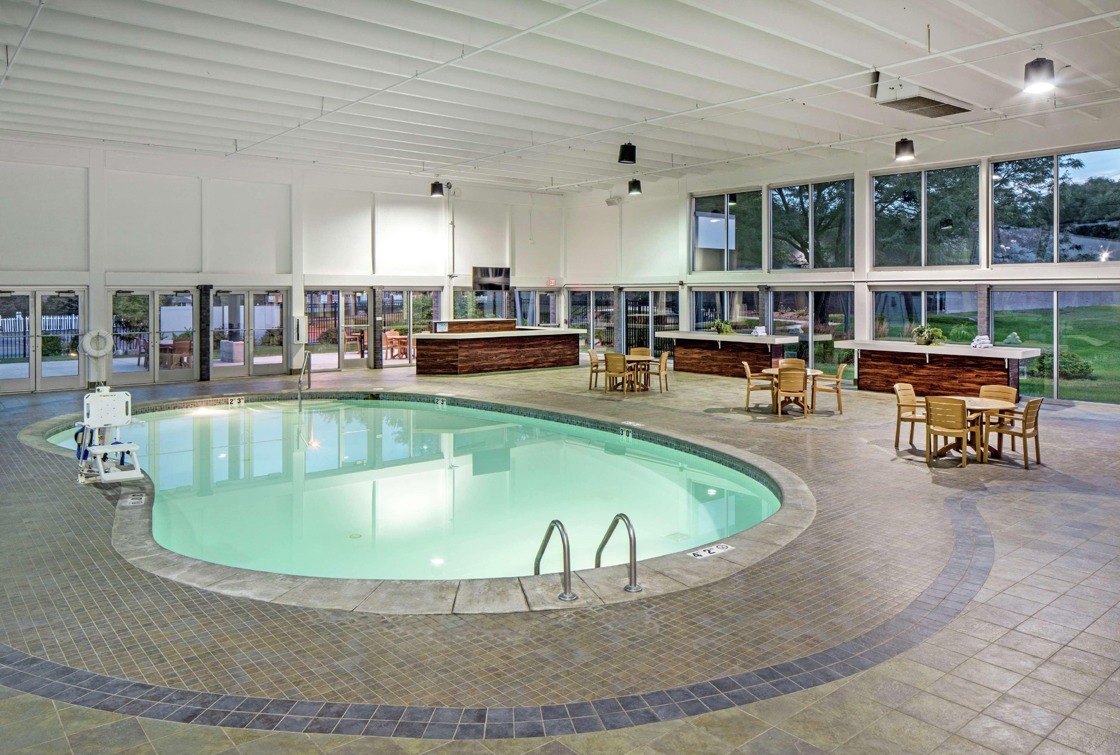 מלון Doubletree By Hilton Omaha Southwest, Ne מראה חיצוני תמונה