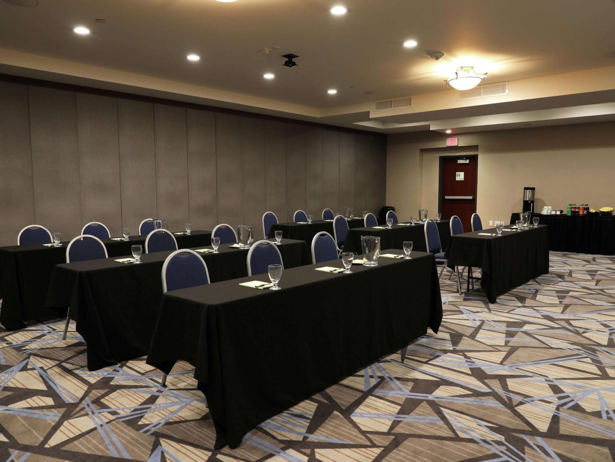 מלון Doubletree By Hilton Omaha Southwest, Ne מראה חיצוני תמונה